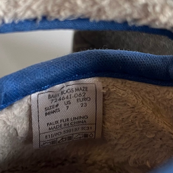 BOGs slip in winter boots, toddler size 7. Blue gray pattern. Waterproof warm - Picture 5 of 6